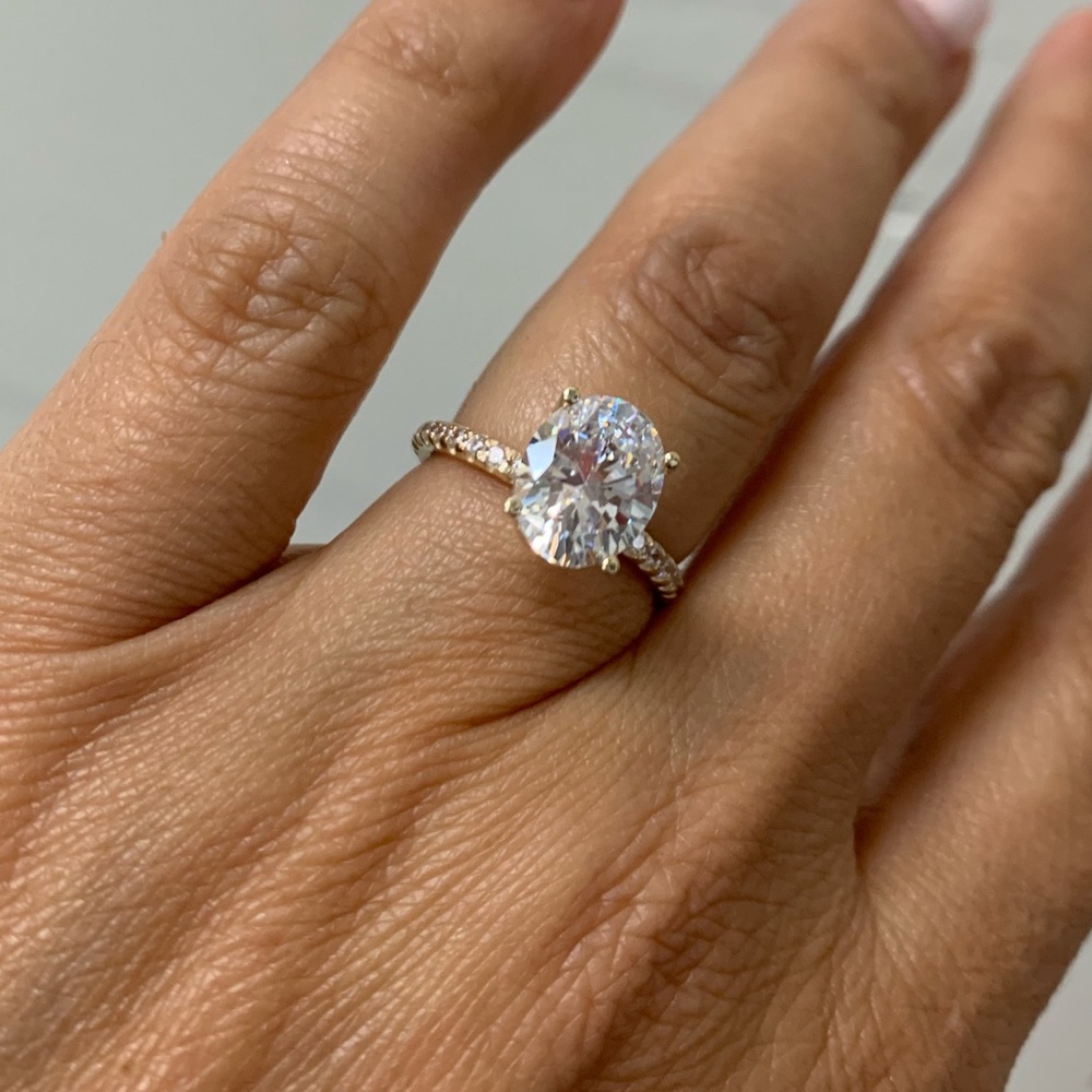 14k yellow gold 2.5ct Oval CZ Engagement Ring - Picture 2 of 8